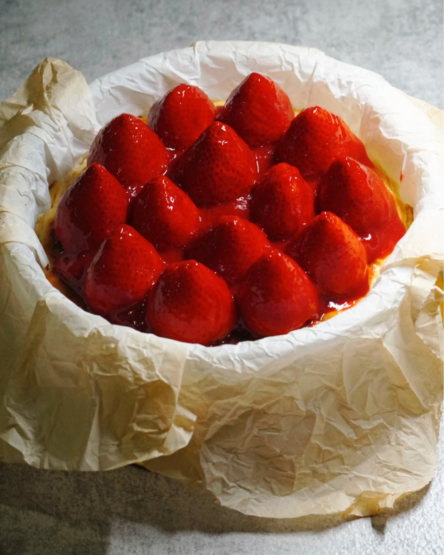 Burnt Yogurt Cheesecake - Strawberry